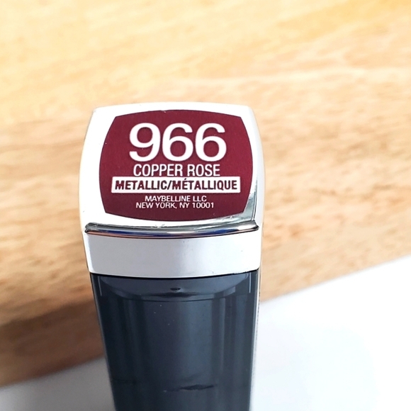 Copper Rose Maybelline Mettalic Lipstick - Picture 1 of 3